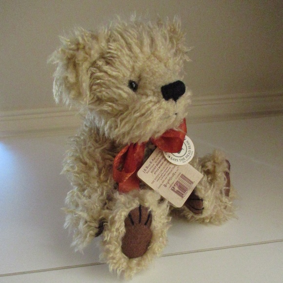 Retired Boyds Bears "Dutch P. Beansford" - Picture 3 of 10